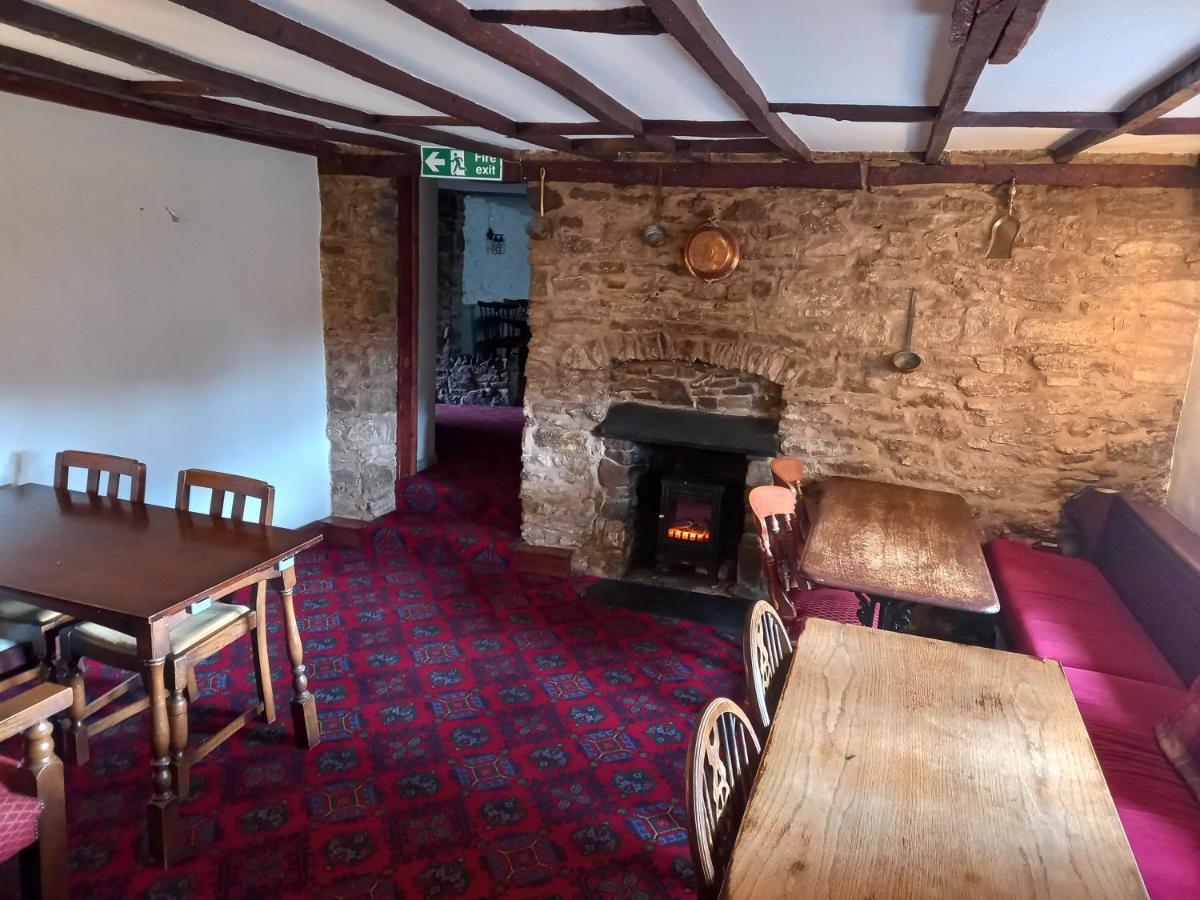 The Crown Inn Wentnor Exterior photo