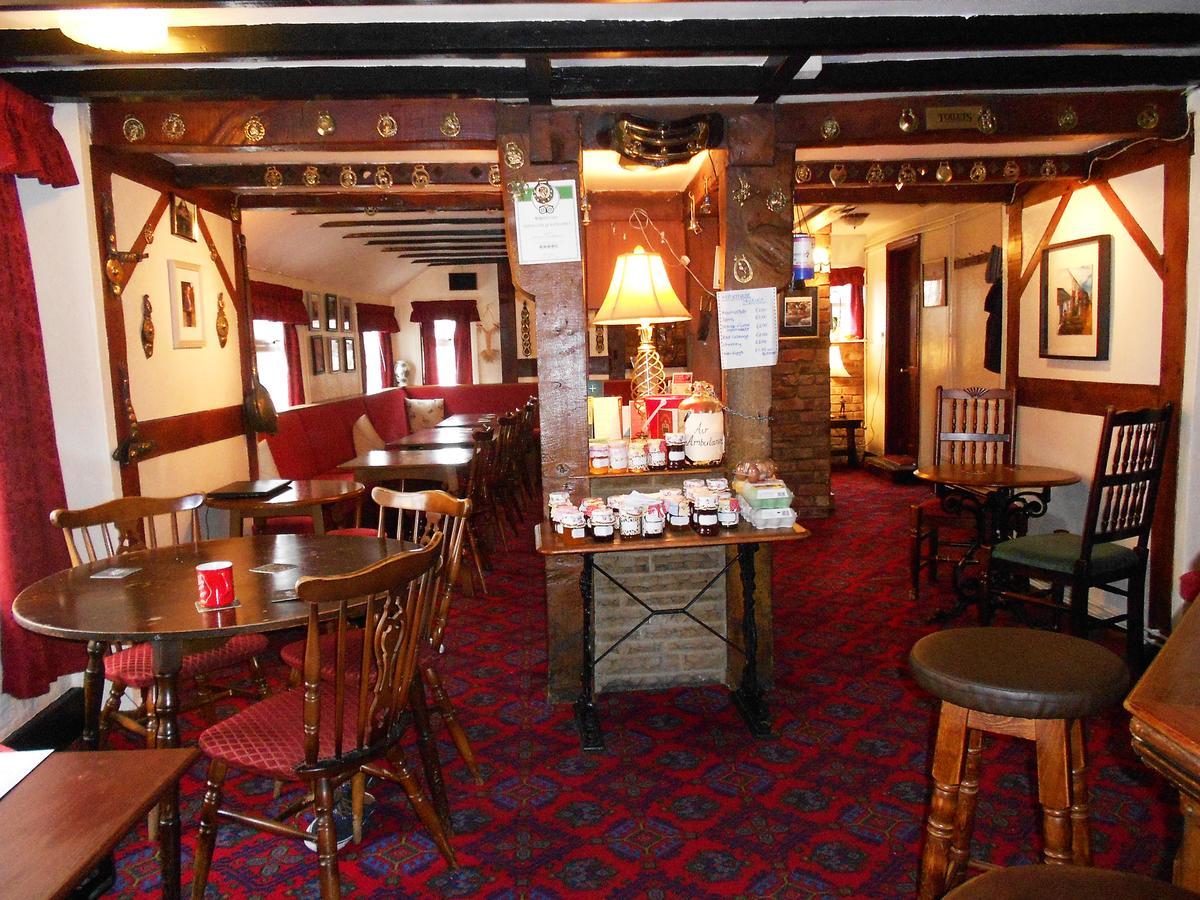 The Crown Inn Wentnor Exterior photo